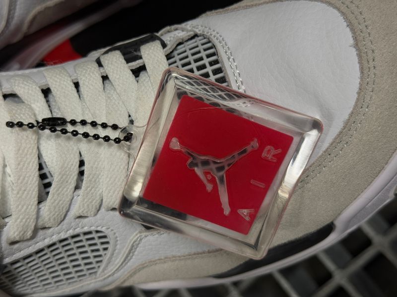Кросівки Jordan Retro 4 White Black 09435-Білий-36 фото