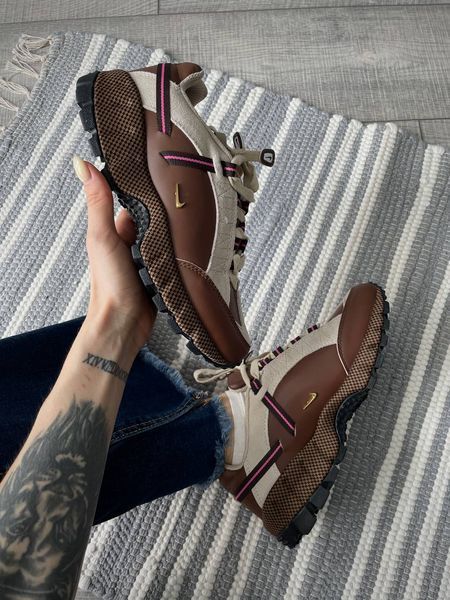 Кросівки Nike Air Humara LX Jacquemus Brown Gold WMNS 10491-Коричневий-38 фото