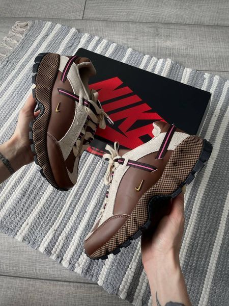 Кросівки Nike Air Humara LX Jacquemus Brown Gold WMNS 10491-Коричневий-38 фото