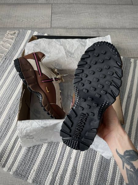 Кросівки Nike Air Humara LX Jacquemus Brown Gold WMNS 10491-Коричневий-38 фото
