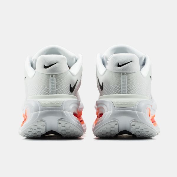 Кросівки Nike Vomero Premium Alabaster 24343-36 фото