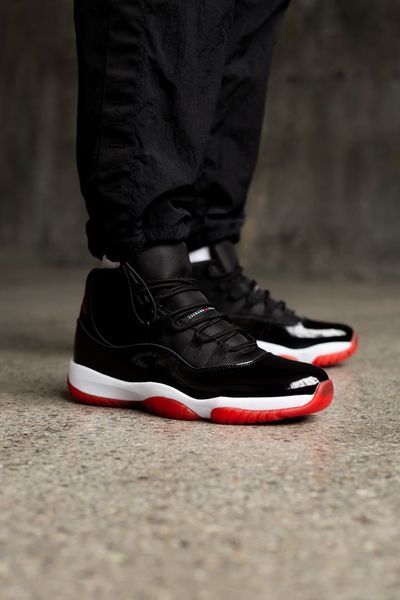 Кросівки Jordan 11 Retro White Black Red 01748-Чорний-40 фото