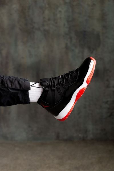 Кросівки Jordan 11 Retro White Black Red 01748-Чорний-40 фото