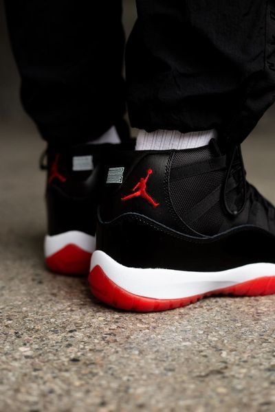 Кросівки Jordan 11 Retro White Black Red 01748-Чорний-41 фото