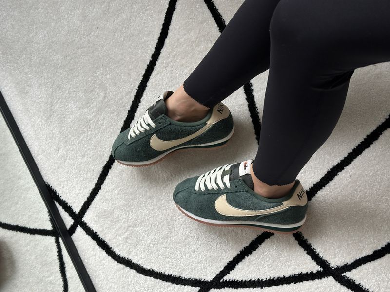 Кросівки Nike Cortez Vintage Green Gum Suede 21403-Хакі-37 фото