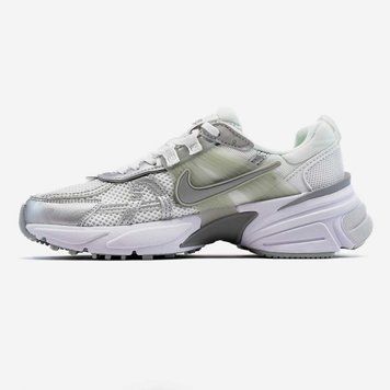 Кросівки Nike V2K Runtekk "White Metallic" 17606-Сріблястий-36 фото