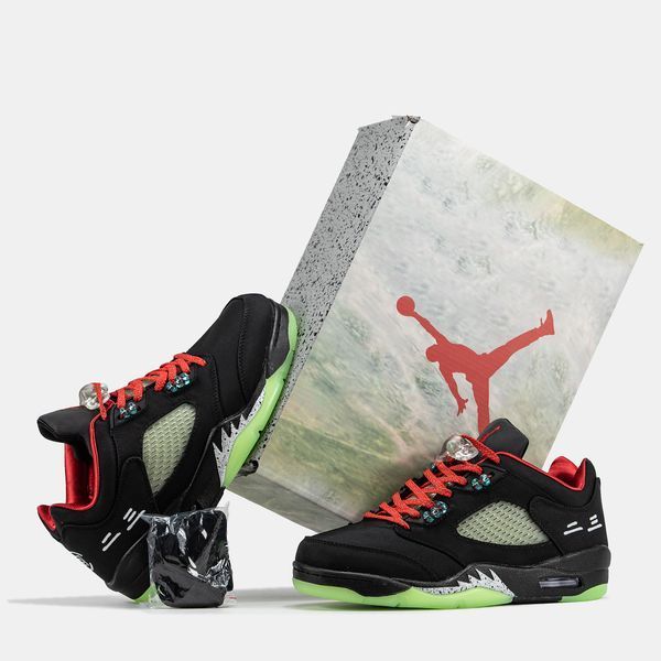 Кросівки Jordan 5 SP Low Black 17743-Чорний-36 фото