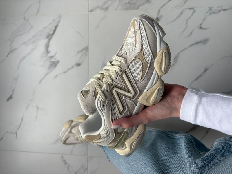 Кросівки New Balance 9060 Beige 19304-Бежевий-36 фото
