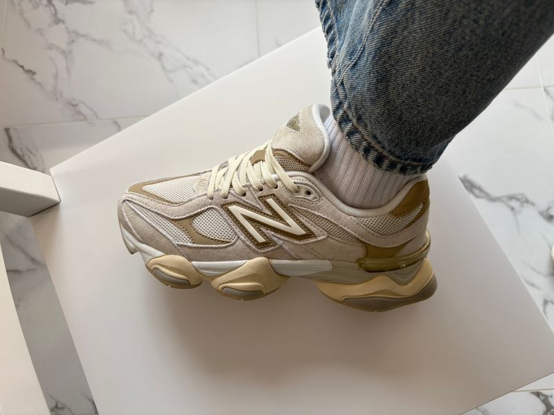 Кросівки New Balance 9060 Beige 19304-Бежевий-36 фото